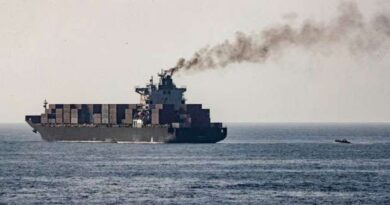 အာရွေရျပင္တြင္ အီရန္ေရနံတင္သေဘၤာ (၃) စင္းကို အေမရိကန္ ေရတပ္က ၾကားျဖတ္တားဆီ