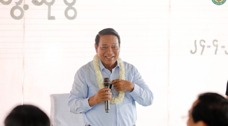 ျပည္ခိုင္ၿဖိဳးပါတီ ဥကၠ႒ ဦးခင္ရီ ေဇယ်ာသီရိၿမိဳ႕နယ္ က်ည္ေတာင္အုပ္စုမွ ျပည္သူမ်ားႏွင့္ေတြ႕ဆုံ