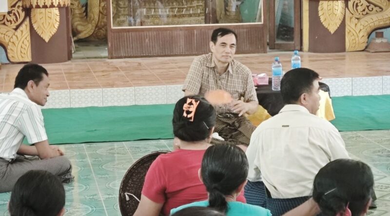 ဗဟိုအတြင္းေရးမႉးဦးသန္းထြန္း ေဒသခံျပည္သူမ်ားႏွင့္ ေတြ႕ဆုံ၍ ေဒသဖြံ႕ၿဖိဳးေရးဆိုင္ရာမ်ား ေဆြးေႏြးေျပာၾကား