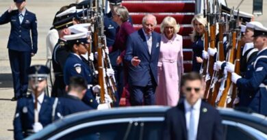 ဆယ္စုႏွစ္ႏွစ္ခုအတြင္း ပထမဆုံးခရီးစဥ္ – ၿဗိတိန္ဘုရင္ ခ်ားလ္စ္ႏွင့္ မိဖုရား ကာမီလာတို႔ အေမရိကန္သို႔ ေရာက္ရွိ၊ သမၼတထရန႔္ႏွင့္ ေတြ႕ဆုံမည္