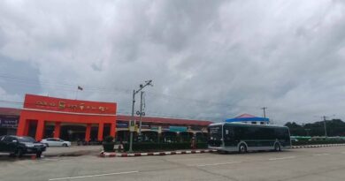 ေနျပည္ေတာ္ၿမိဳ႕တြင္း ခရီးစဥ္အတြက္ “ရာဇာမင္း” ယာဥ္လိုင္းမွ EV ဘတ္စ္ကားမ်ား စတင္ေျပးဆြဲ၊ ဂိတ္စ/ဂိတ္ဆုံး ၁,၀၀၀ က်ပ္ ေနျပည္ေတာ္ၿမိဳ႕တြင္း ခရီးစဥ္အတြက္ “ရာဇာမင္း” ယာဥ္လိုင္းမွ EV ဘတ္စ္ကားမ်ား စတင္ေျပးဆြဲ၊ ဂိတ္စ/ဂိတ္ဆုံး ၁,၀၀၀ က်ပ္