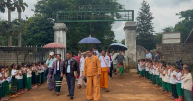 သီေပါ၌ ယာယီပိတ္ထားသည့္ အေျခခံပညာေက်ာင္း ၁၇ ေက်ာင္း ျပန္လည္ဖြင့္လွစ္ သီေပါ၌ ယာယီပိတ္ထားသည့္ အေျခခံပညာေက်ာင္း ၁၇ ေက်ာင္း ျပန္လည္ဖြင့္လွစ္